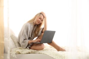 美顔器はいつから使える？効果的なスタート時期を徹底解説！